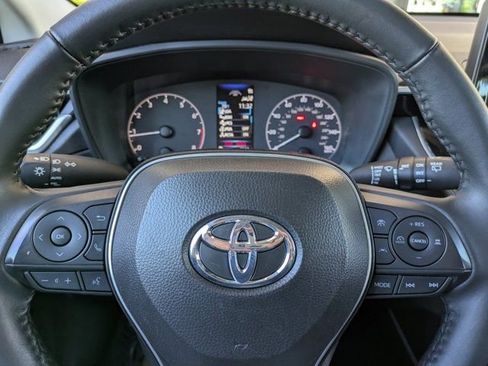 Used 2024 Toyota Corolla Cross LE image 24
