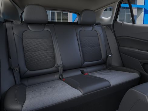 New 2026 Chevrolet Trax LT FWD image 17