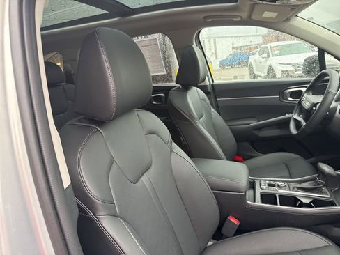 New 2026 Kia Sorento S w/ S Panoramic Sunroof Package AWD/4WD image 16
