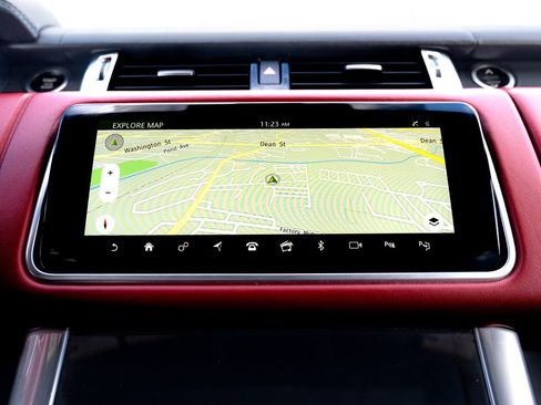 Certified 2021 Land Rover Range Rover Sport SVR image 28