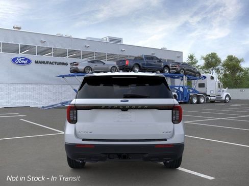 New 2026 Ford Explorer Active AWD/4WD image 5