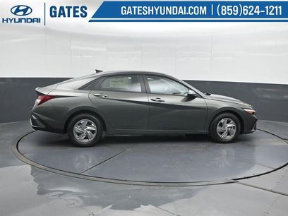 New 2026 Hyundai Elantra SE