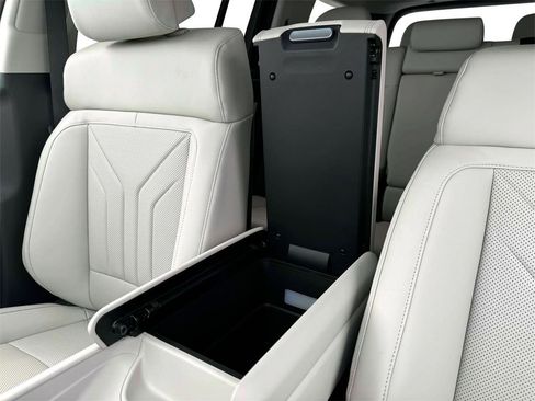 New 2025 Hyundai Santa Fe SEL image 27