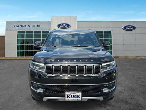 Used 2024 Jeep Wagoneer Series II w/ Flexible Seating Group AWD/4WD image 2