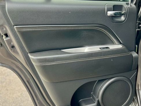 Used 2017 Jeep Compass High Altitude image 14