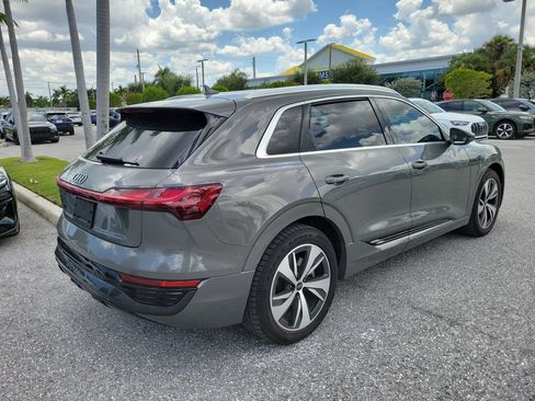 Used 2024 Audi Q8 e-tron Premium AWD/4WD image 6