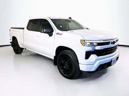 Used 2024 Chevrolet Silverado 1500 RST w/ Z71 Off-Road Package AWD/4WD image 24