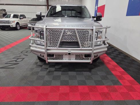 Used 2020 Ford F350 Lariat w/ Lariat Value Package AWD/4WD image 16