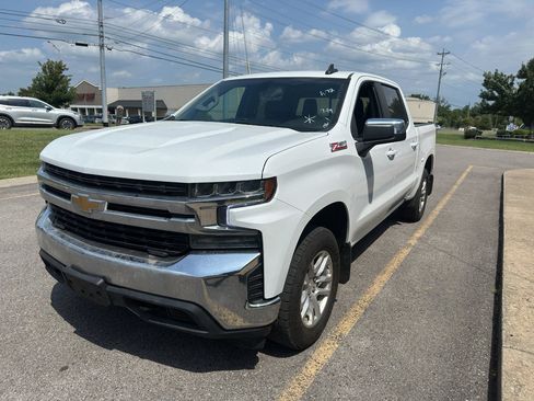 Used 2021 Chevrolet Silverado 1500 LT w/ Z71 Off-Road Package AWD/4WD image 8