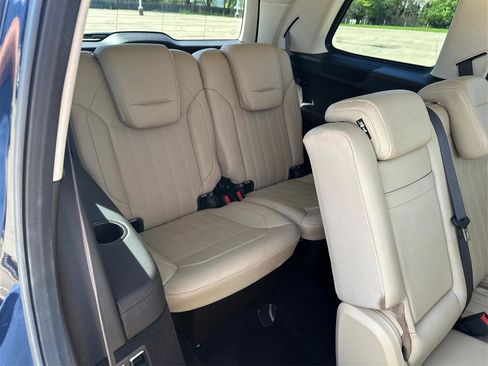 Used 2018 Mercedes-Benz GLS 450 4MATIC image 39
