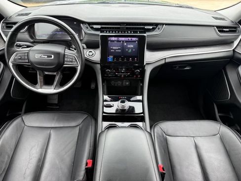 Used 2022 Jeep Grand Cherokee L Limited AWD/4WD image 21
