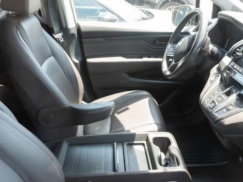 Used 2018 Honda Odyssey Touring image 4