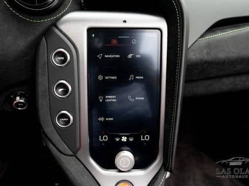 Used 2026 McLaren 750S Spider RWD image 60