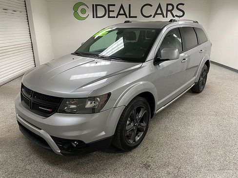 Used 2018 Dodge Journey Crossroad image 1