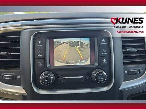 Used 2022 RAM 1500 Classic SLT AWD/4WD image 17