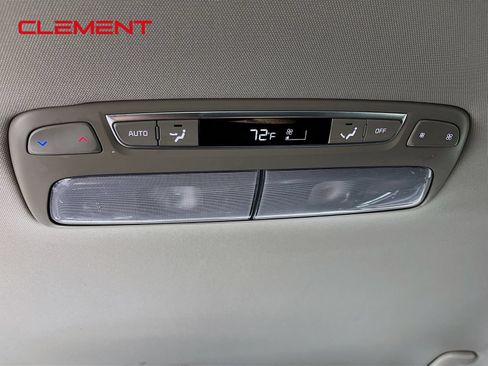 Used 2024 Kia Telluride S FWD image 34