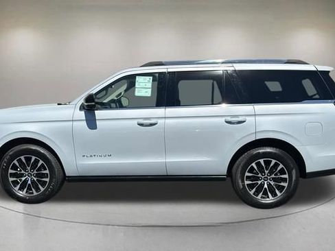 Certified 2025 Ford Expedition Platinum AWD/4WD image 5