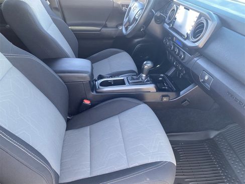 Used 2021 Toyota Tacoma TRD Off-Road w/ Blackout Package (TMS) image 12