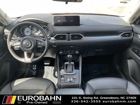 Used 2021 MAZDA CX-5 Touring image 17
