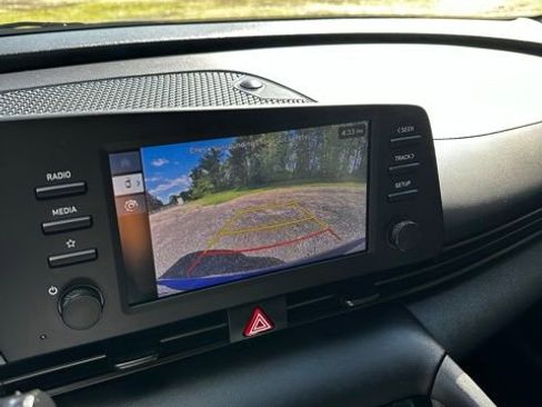Certified 2025 Hyundai Elantra Sport FWD image 29