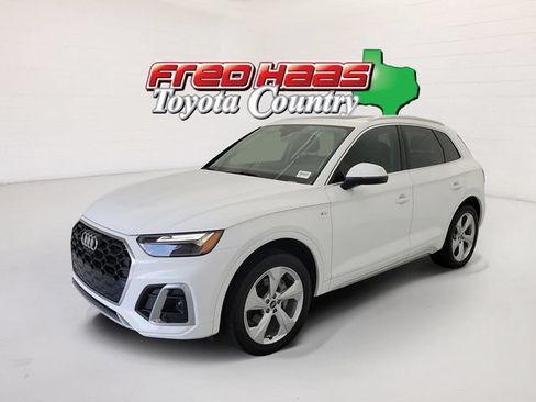Used 2023 Audi Q5 2.0T Premium Plus w/ Premium Plus Package AWD/4WD image 1