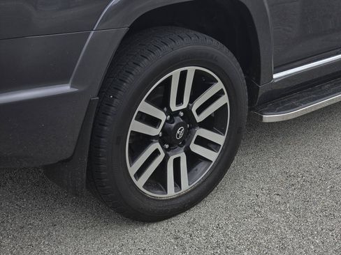 Used 2022 Toyota 4Runner Limited RWD image 7