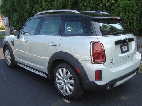 Used 2022 MINI Cooper Countryman S w/ Premium Package image 28