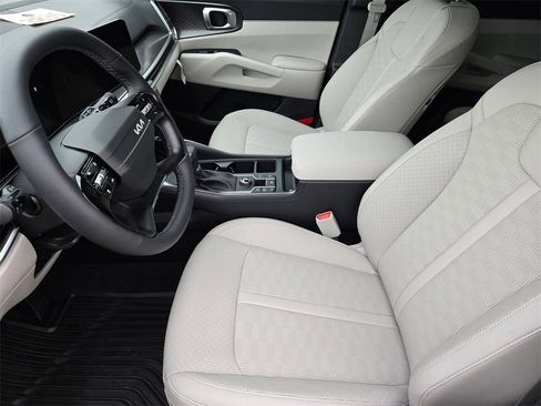 New 2026 Kia Sorento S FWD image 10