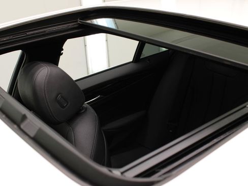 Used 2021 BMW 530i w/ Convenience Package RWD image 45