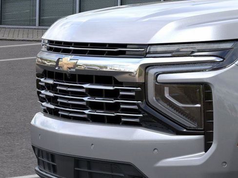 New 2026 Chevrolet Suburban Premier AWD/4WD image 13