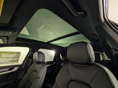 New 2026 Porsche Cayenne E-Hybrid AWD/4WD image 30