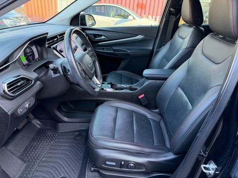 Used 2023 Chevrolet Bolt EUV LT w/ Convenience Package image 15