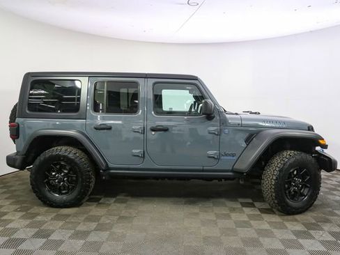 Used 2024 Jeep Wrangler Unlimited AWD/4WD image 15