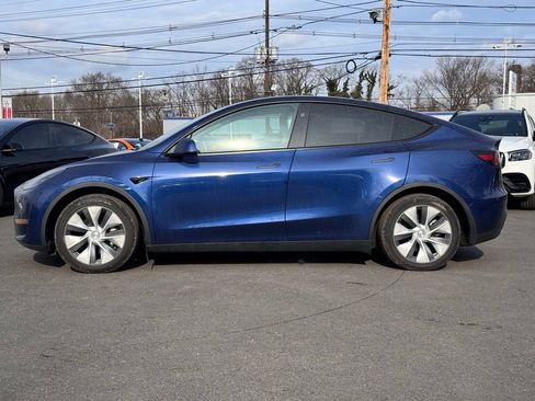 Used 2024 Tesla Model Y Long Range image 7