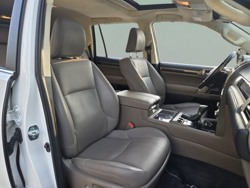 Used 2021 Lexus GX 460 Premium w/ Premium Package AWD/4WD image 33