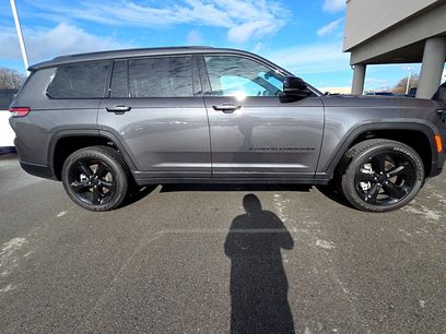 New 2025 Jeep Grand Cherokee L Altitude
