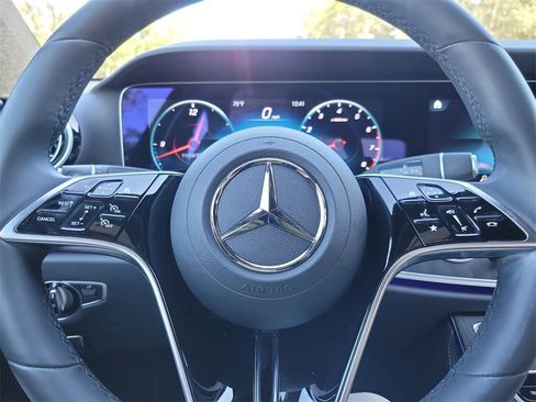 Used 2022 Mercedes-Benz E 350 Sedan image 29