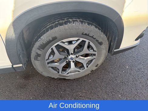 Used 2024 Subaru Forester Premium image 22