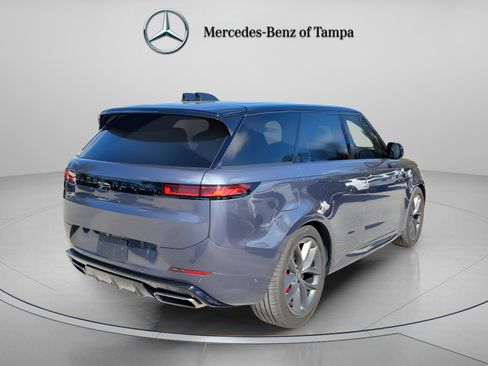 Used 2024 Land Rover Range Rover Sport Dynamic SE image 3