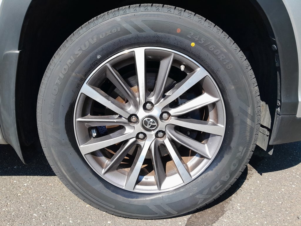 Used 2018 Toyota Highlander XLE AWD/4WD image 52