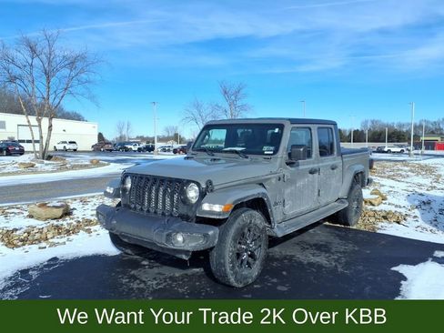 Used 2022 Jeep Gladiator Sport image 1