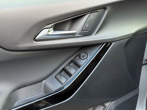 New 2026 Chevrolet Equinox LT image 10