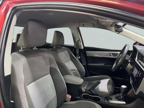 Used 2019 Toyota Corolla LE image 37