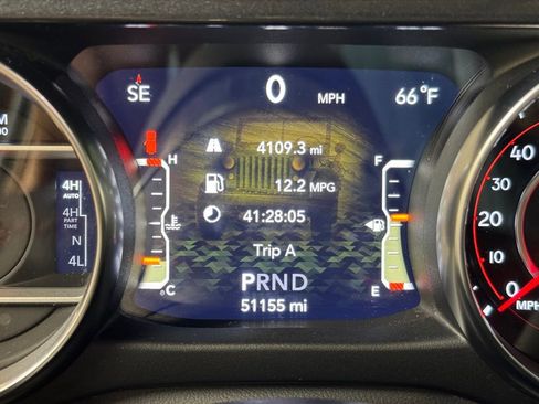 Used 2022 Jeep Wrangler Unlimited Rubicon w/ Xtreme Recon 35" Tire Package AWD/4WD image 29