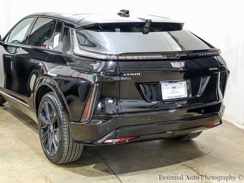 New 2025 Cadillac Lyriq Sport w/ LPO, Floor Liner Package image 6