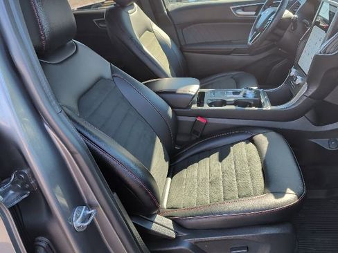 Certified 2024 Ford Edge ST-Line image 25