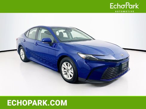 Used 2025 Toyota Camry LE FWD image 1