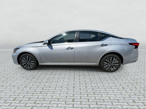 Certified 2023 Nissan Altima 2.5 SV AWD/4WD image 5