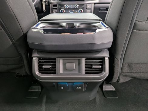 Used 2024 Ford F150 XLT w/ FX4 Off-Road Package image 24