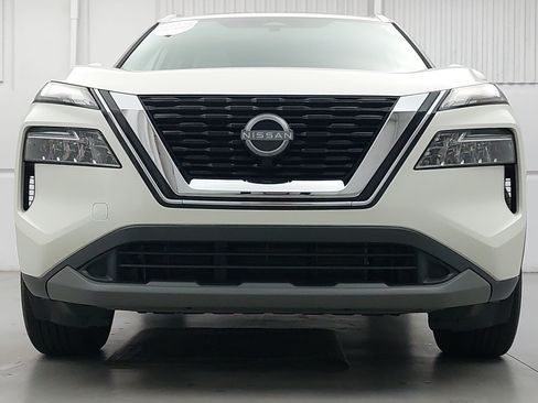 Used 2023 Nissan Rogue SV w/ SV Premium B Package FWD image 10